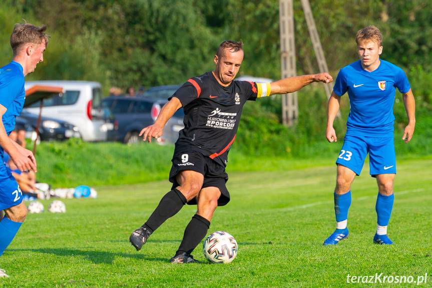 Wysoka wygrana Karpat Krosno w Łękach Dukielskich