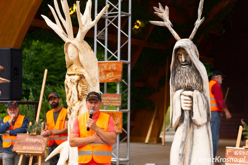 Plener rzeźbiarski w Iwoniczu-Zdroju zakończony