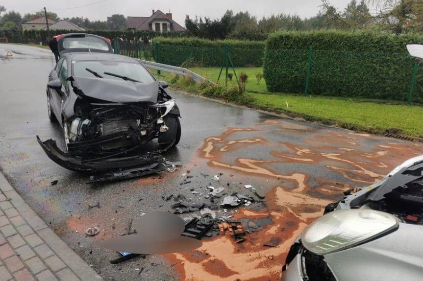 Czołowe zderzenie w Jedliczu