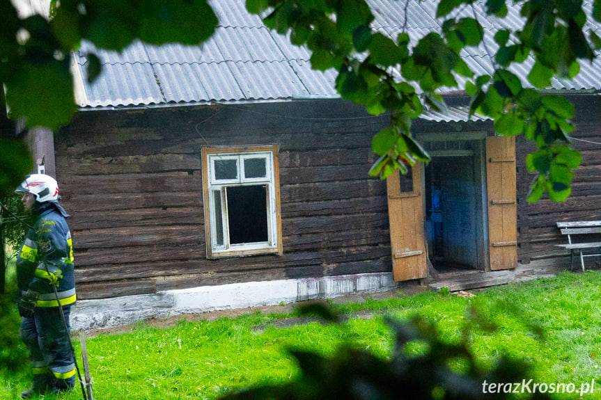 Kopytowa. Pożar drewnianego domu po wybuchu gazu