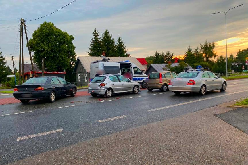 Kolizja czterech samochodów na al. Jana Pawła II w Krośnie