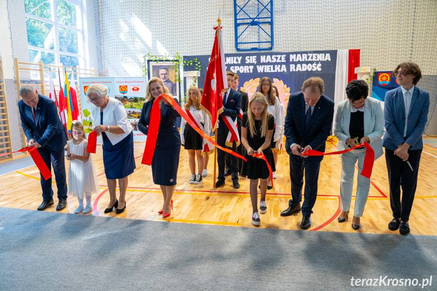 W Zalesiu otwarto nową salę gimnastyczną