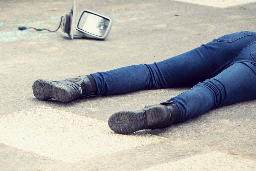 Tragiczna niedziela na drogach. Zginęło dwóch motocyklistów i pieszy