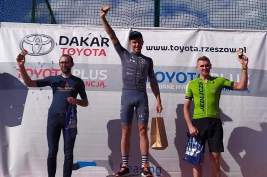 Kolarze GOSiR Jedlicze Team na medal