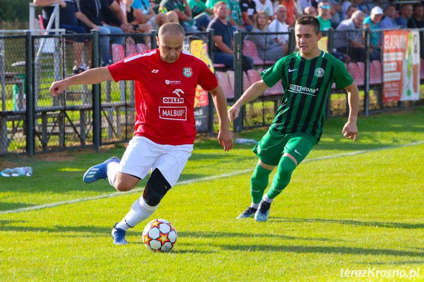 Trzy punkty, trzy bramki i trzy kartki Partyzanta Targowiska 