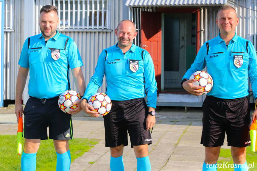 Trzy punkty, trzy bramki i trzy kartki Partyzanta Targowiska 