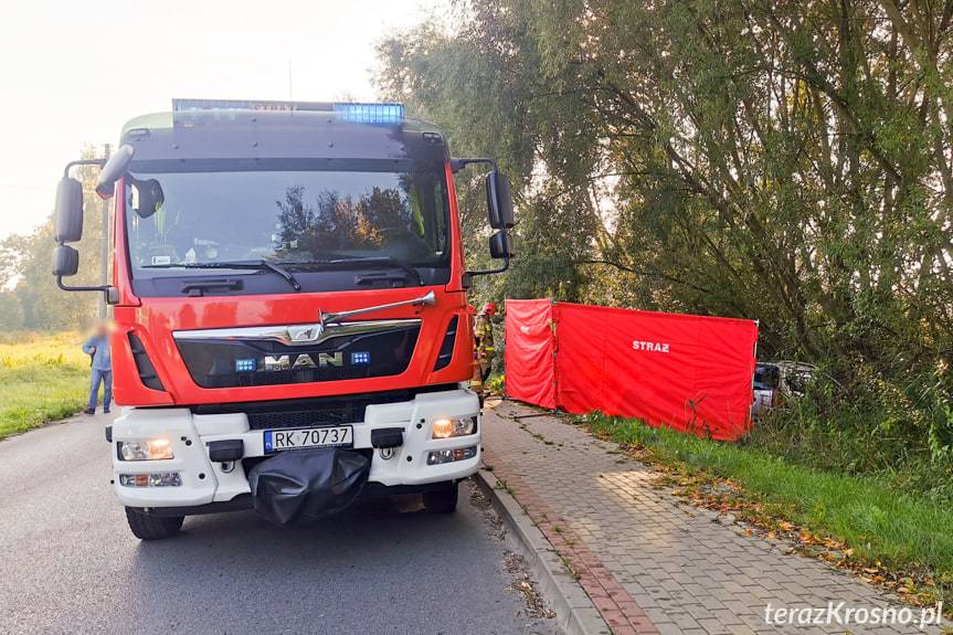 Zręcin. Mężczyzna zasłabł kierując samochodem