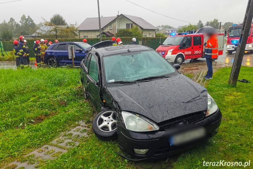Zderzenie dwóch samochodów w Chlebnej