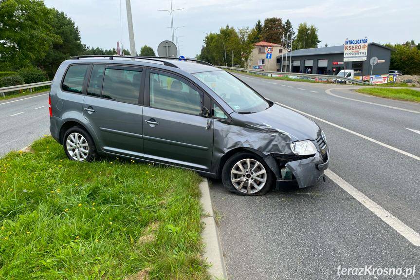 Zderzenie ciężarówki i osobówki