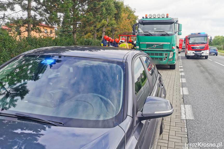 Zderzenie samochodów na DK19 w Rogach