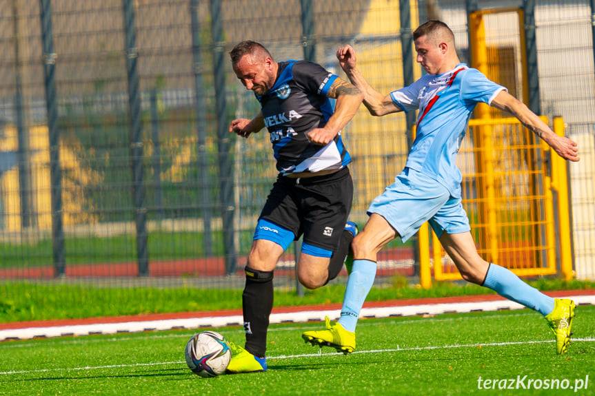 Iwełka Iwla gromi Błękitnych Żeglce 