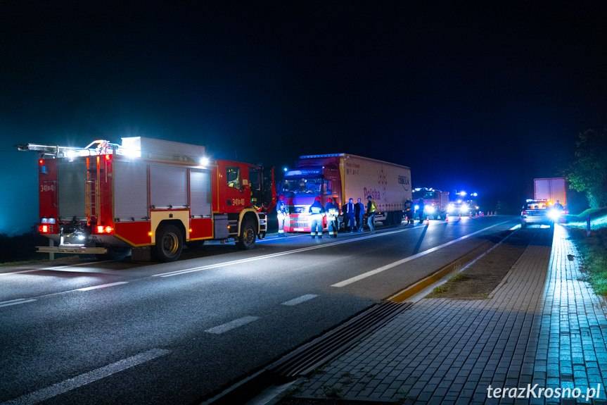 Ciężarówką najechał na oderwane koło z innej ciężarówki
