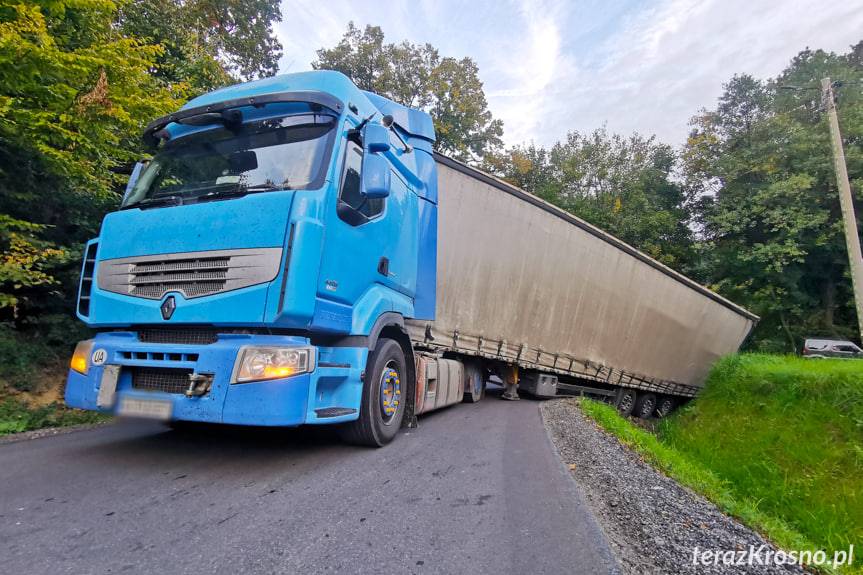Ukraiński tir zablokował drogę w Odrzykoniu