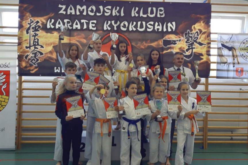 Trzecie miejsce drużynowo KKK Karate na Turnieju w Płoskiem 