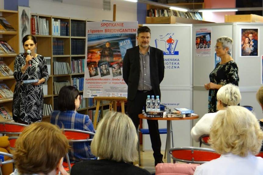 W powieści mówię więcej niż w scenariuszu... Igor Brejdygant na spotkaniu autorskim w KBP