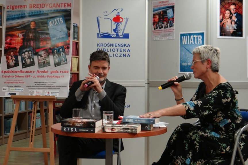 W powieści mówię więcej niż w scenariuszu... Igor Brejdygant na spotkaniu autorskim w KBP