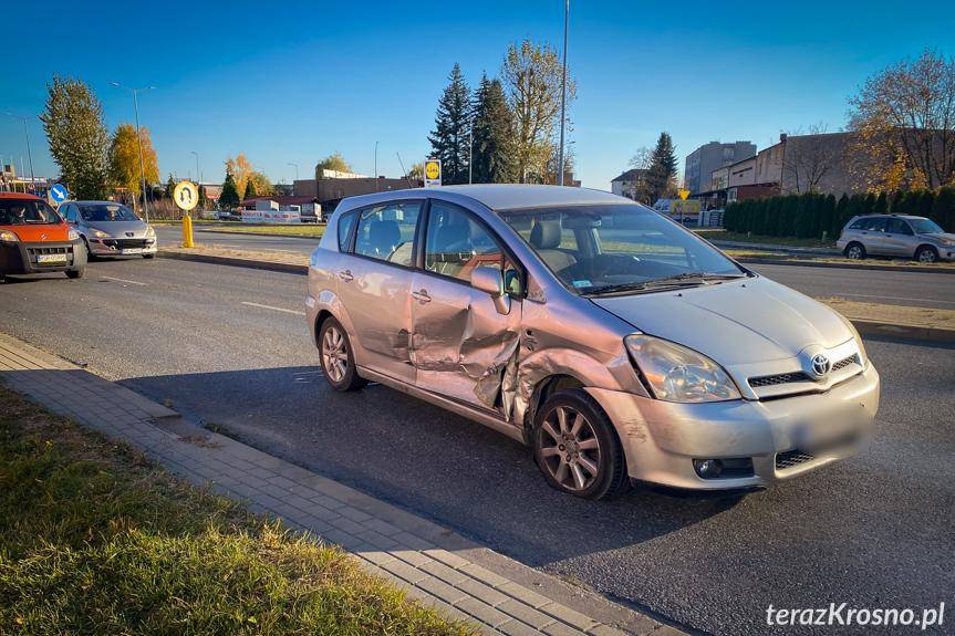 Kolizja na Podkarpackiej, zderzenie peugeota i toyoty