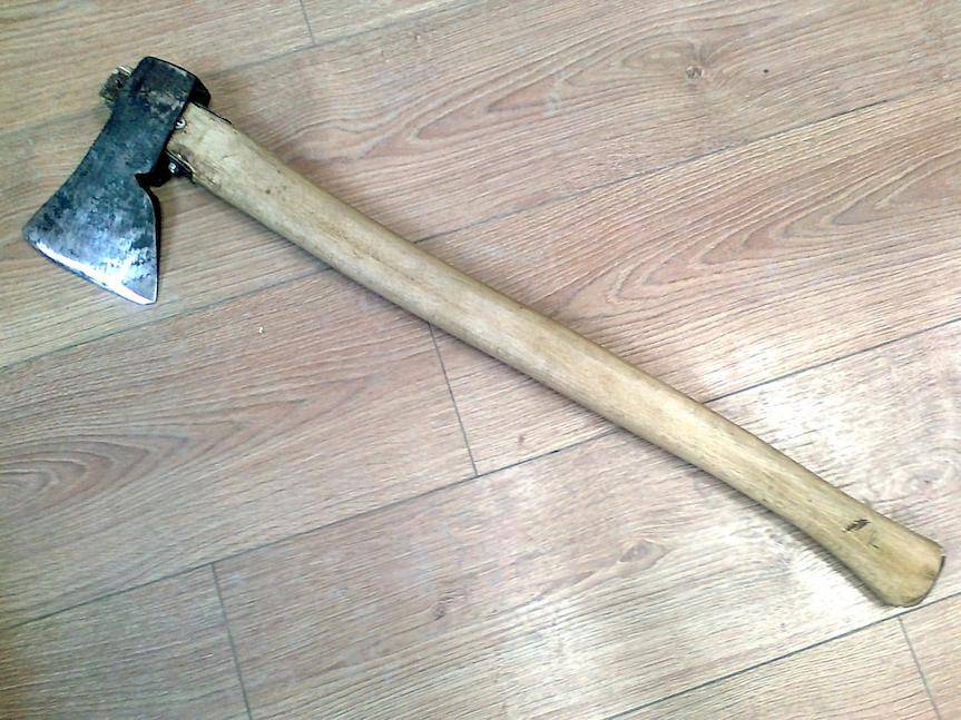 REGION. Uderzył kolegę siekierą w głowę