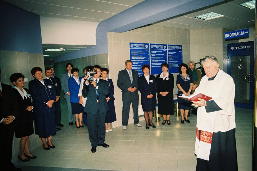 Otwarcie Biura Obsługi Klienta TP S.A. w Krośnie. 24 lata temu