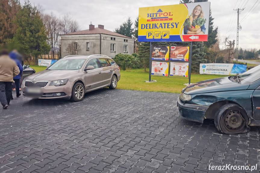 Zderzenie osobówek w Bajdach