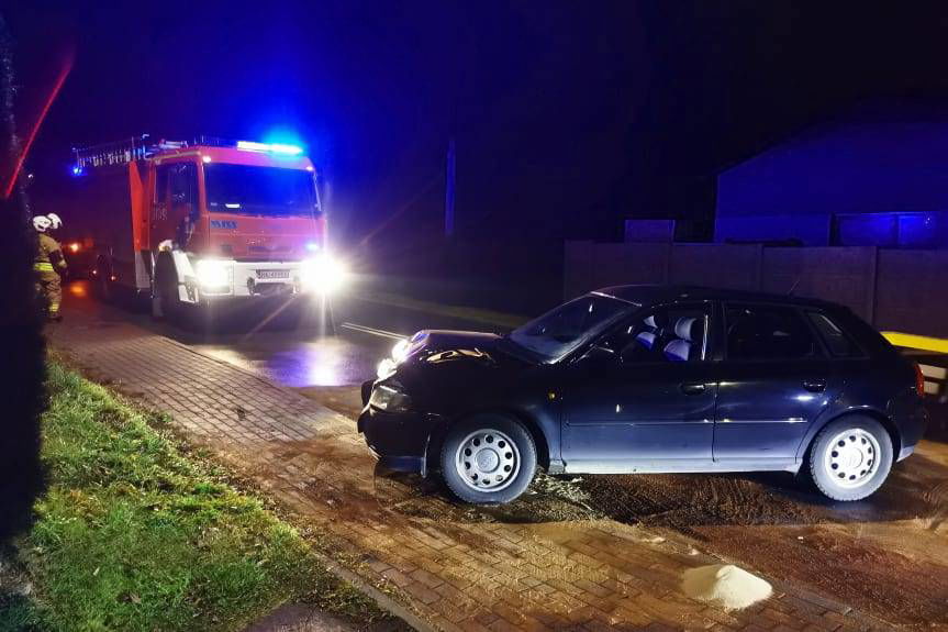 Uderzyła audi w słup