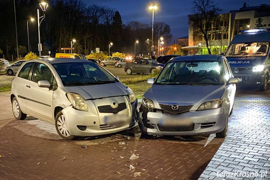 Krosno. Mandat dla sprawcy kolizji na parkingu