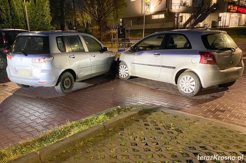 Krosno. Mandat dla sprawcy kolizji na parkingu