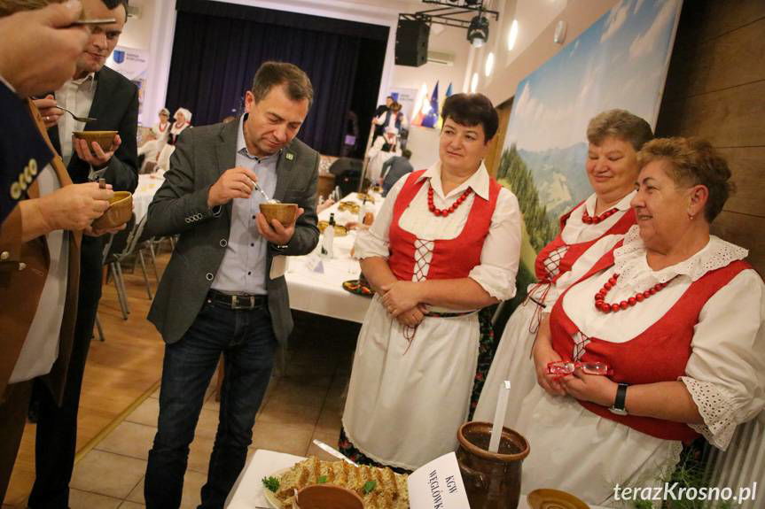 Artystyczno-kulinarna biesiada w Korczynie