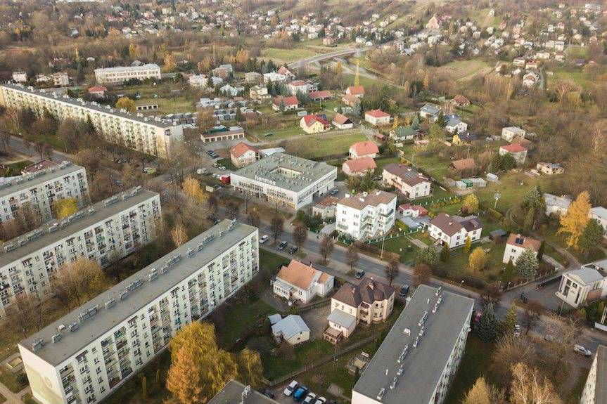 Nowa sieć ciepłownicza w Krośnie. Co to oznacza dla mieszkańców?