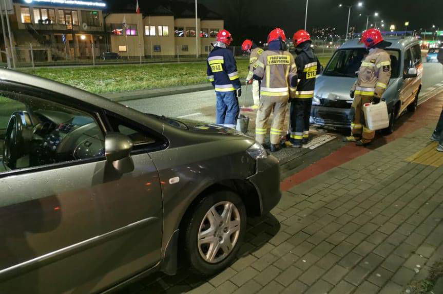 Zderzenie dwóch samochodów na Bieszczadzkiej w Krośnie