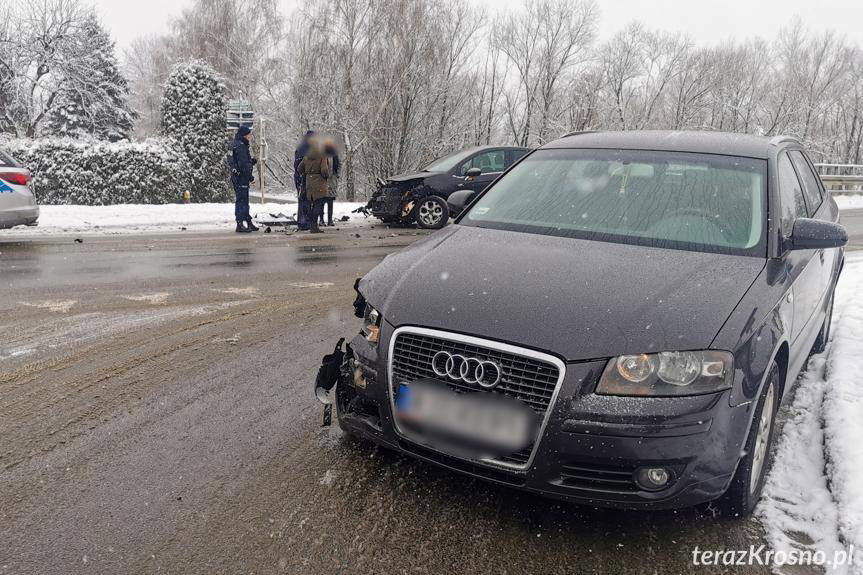 Zderzenie citroena i audi w Świerzowej Polskiej