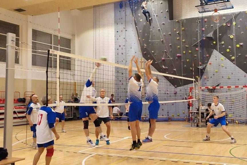 Policjanci na pierwszym miejscu podium