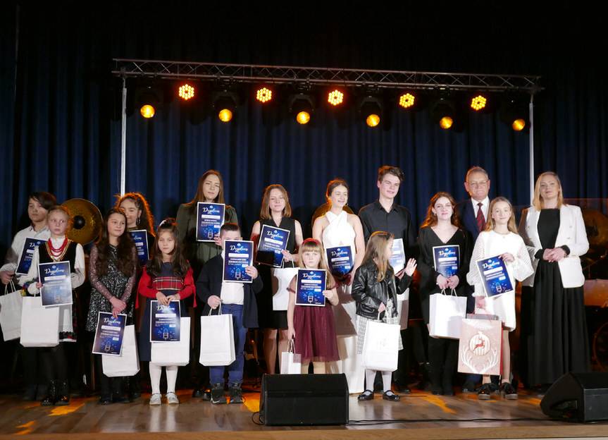 Świąteczny koncert laureatów [WIDEO]