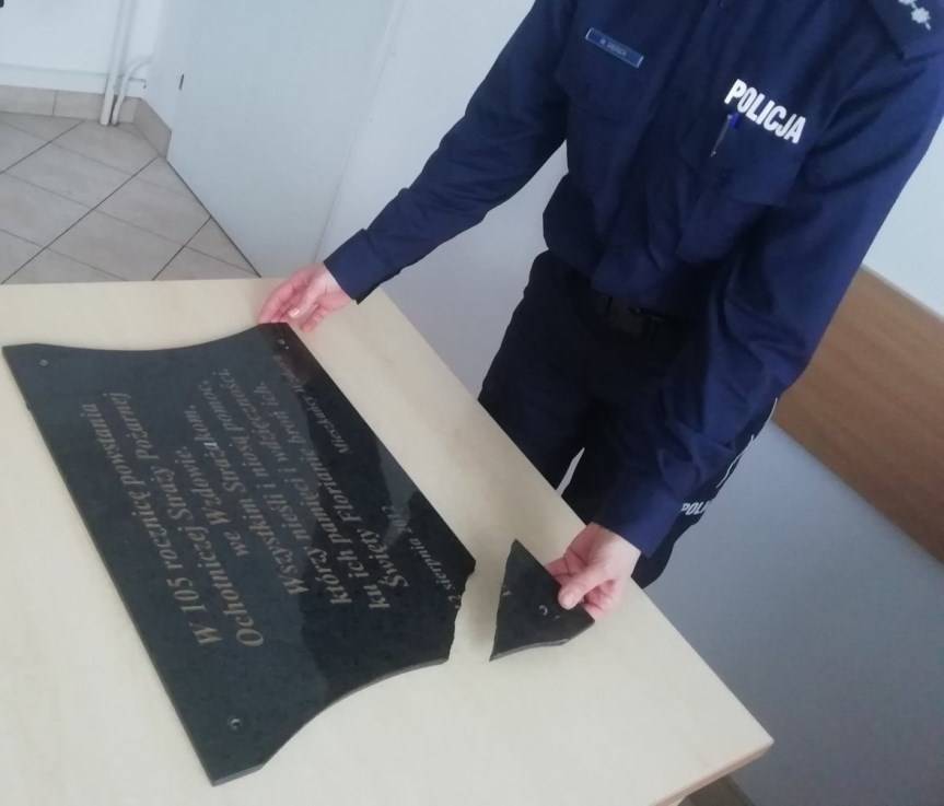REGION. Ukradł tablicę z budynku OSP. Wpadł w ręce policji