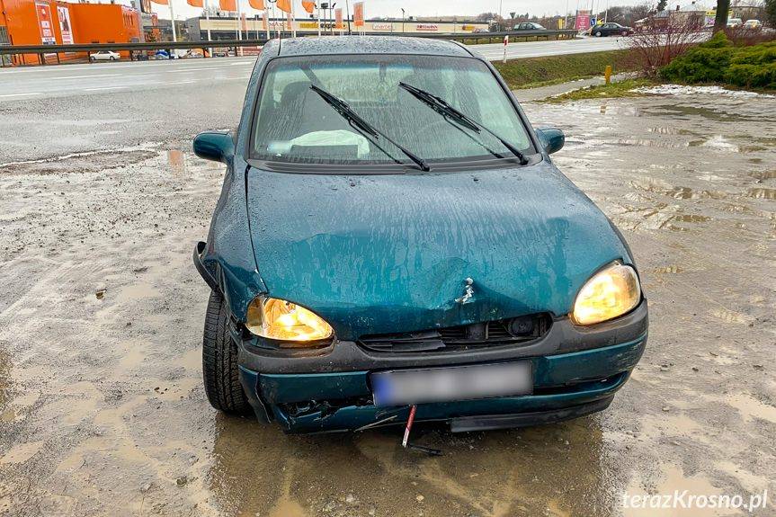 Zderzenie opla i fiata w Miejscu Piastowym