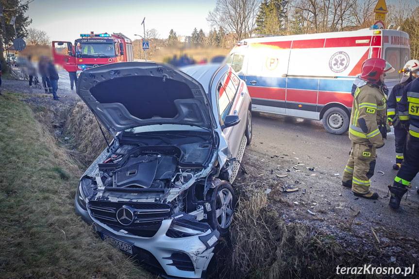 Wypadek w Targowiskach, zderzenie mercedesa i opla