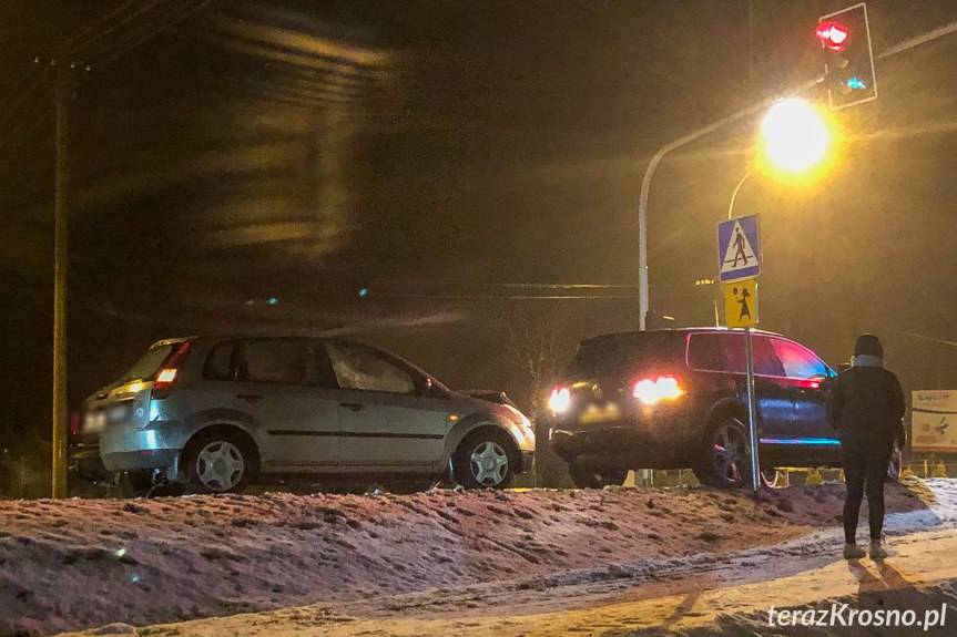 Kolizja samochodów w Iwoniczu na DK28