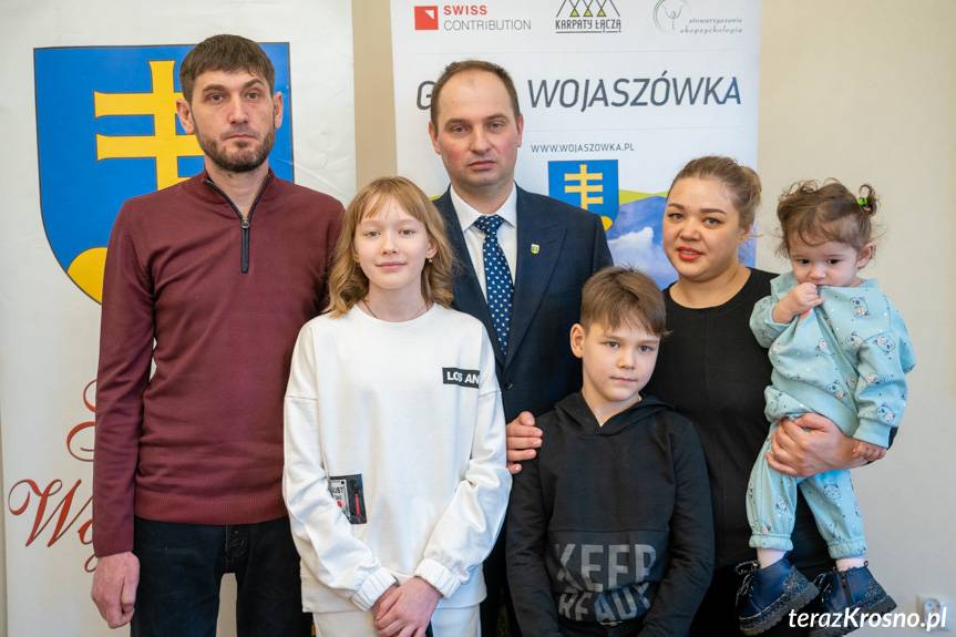 Repatrianci z Kazachstanu zaczynają nowe życie w Ustrobnej