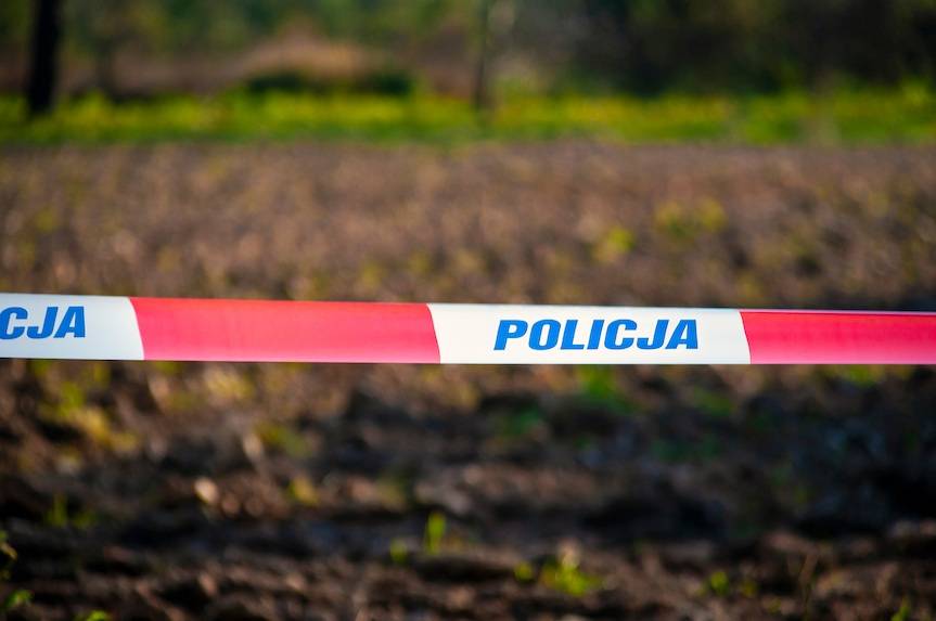 Ciało mężczyzny w strumyku