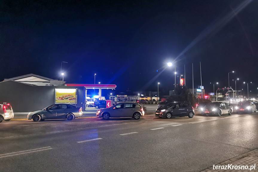 Szaleństwo na stacjach paliw. Orlen uspokaja: Paliwa w Polsce nie brakuje