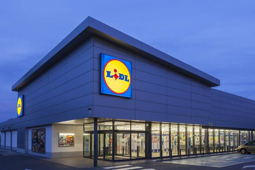 Szybka pomoc dla Ukrainy: międzynarodowa grupa  Lidl i Kaufland przekazuje wsparcie produktowe o wartości  10 mln euro