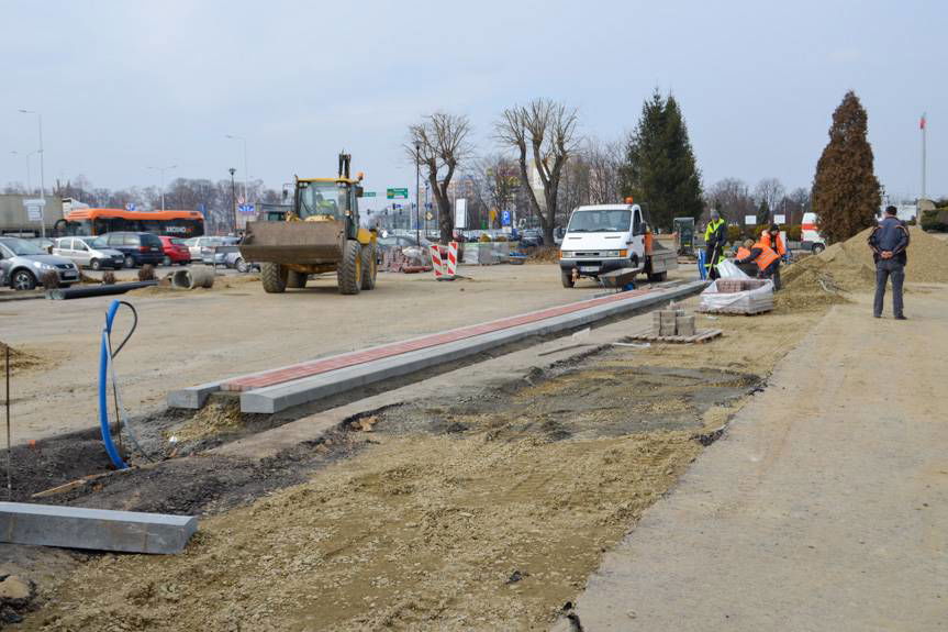Parking ma być gotowy w czerwcu