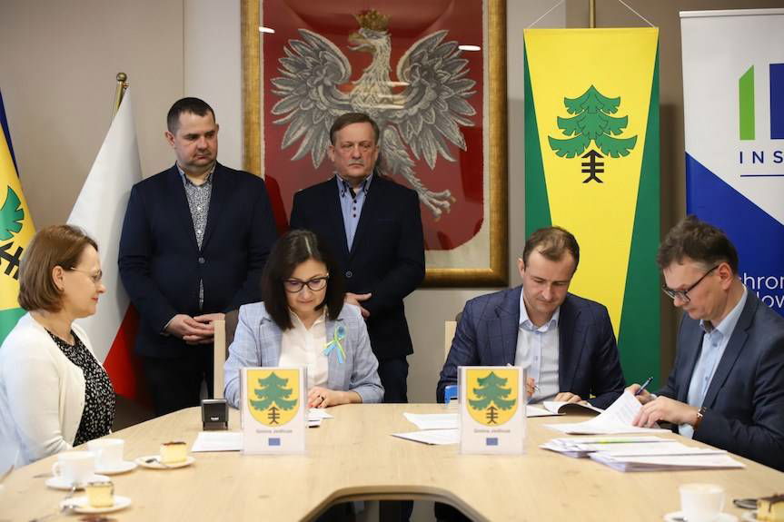 Umowa na rozbudowę i przebudowę oczyszczalni ścieków w Jedliczu podpisana