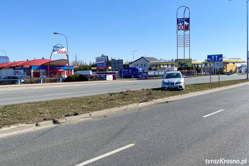 Zderzenie osobówki z ciągnikiem siodłowym