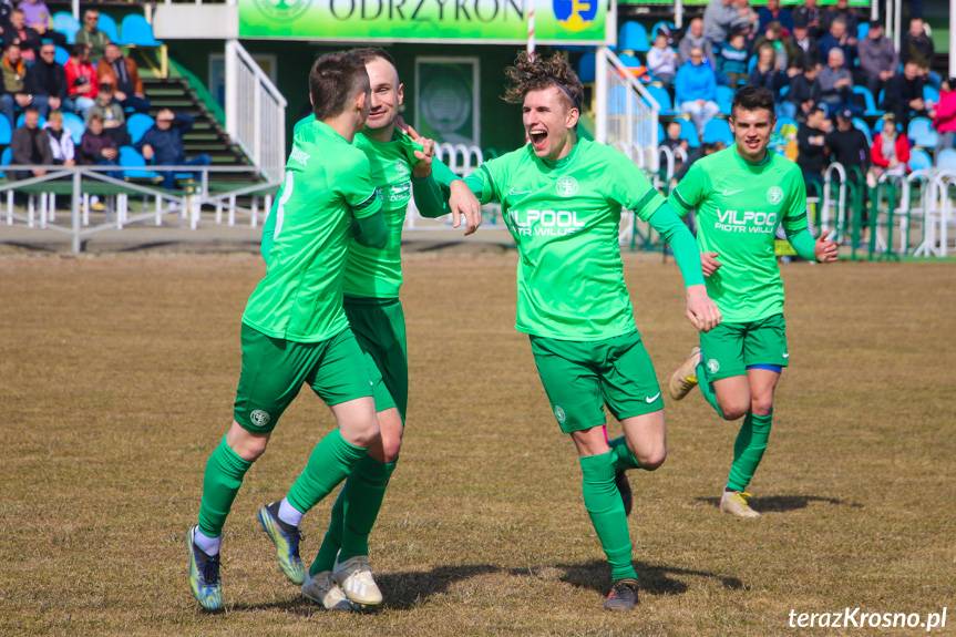 Trzy punkty Zamczyska Odrzykoń na inaugurację wiosny