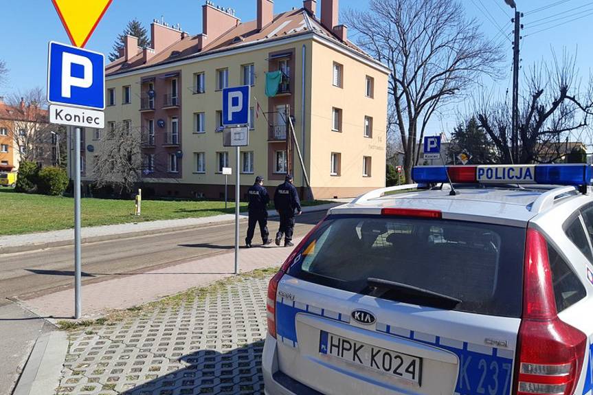 Policjanci czuwają nad bezpieczeństwem w "Dzień Wagarowicza"