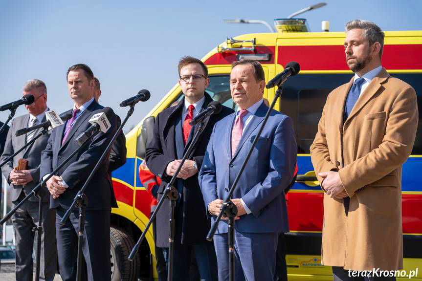 Nowa karetka w szpitalu w Krośnie