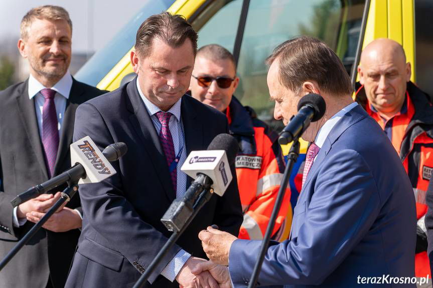 Nowa karetka w szpitalu w Krośnie