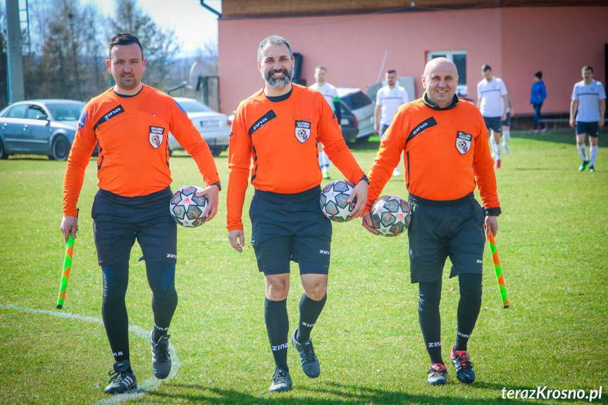 Sześć bramek i trzy czerwone kartki w Iskrzyni