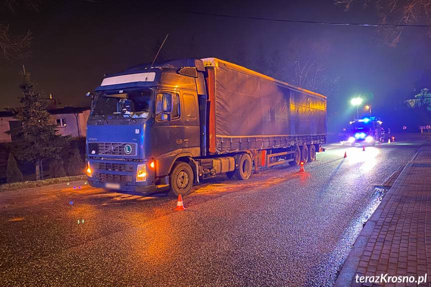 Awaria ciężarówki w Dukli na DW993
